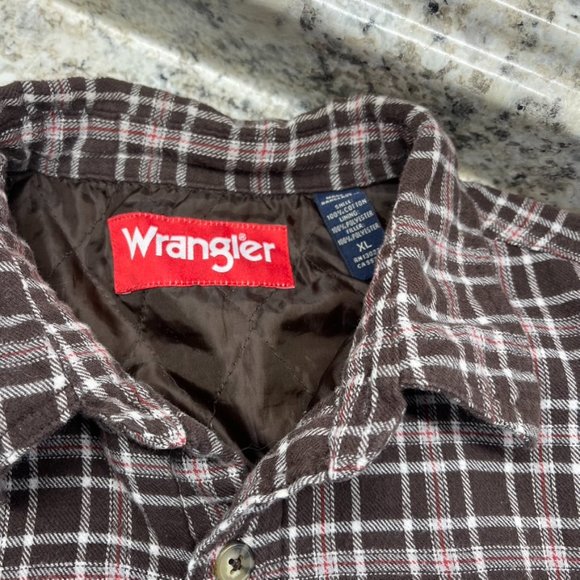 Wrangler Mens ButtonUp Insulated Flannel Shirt Quilt Lined Jacket Black Plaid XL - Picture 3 of 6